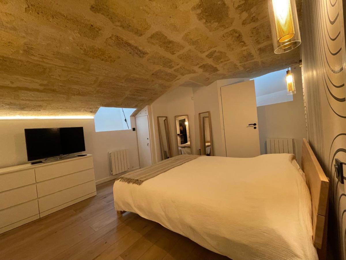 Le Loft Bleu - Un Atelier-Cocon Elegant & Central Bordeaux Exteriér fotografie